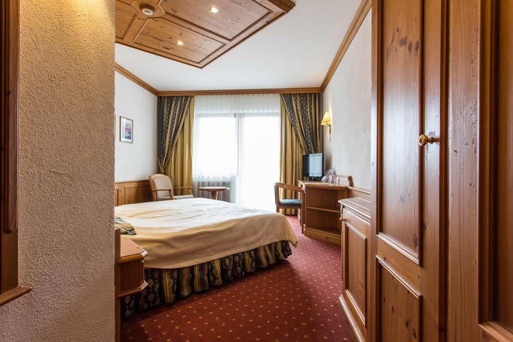 Alte Schmiede Hotel Лойташ Екстериор снимка