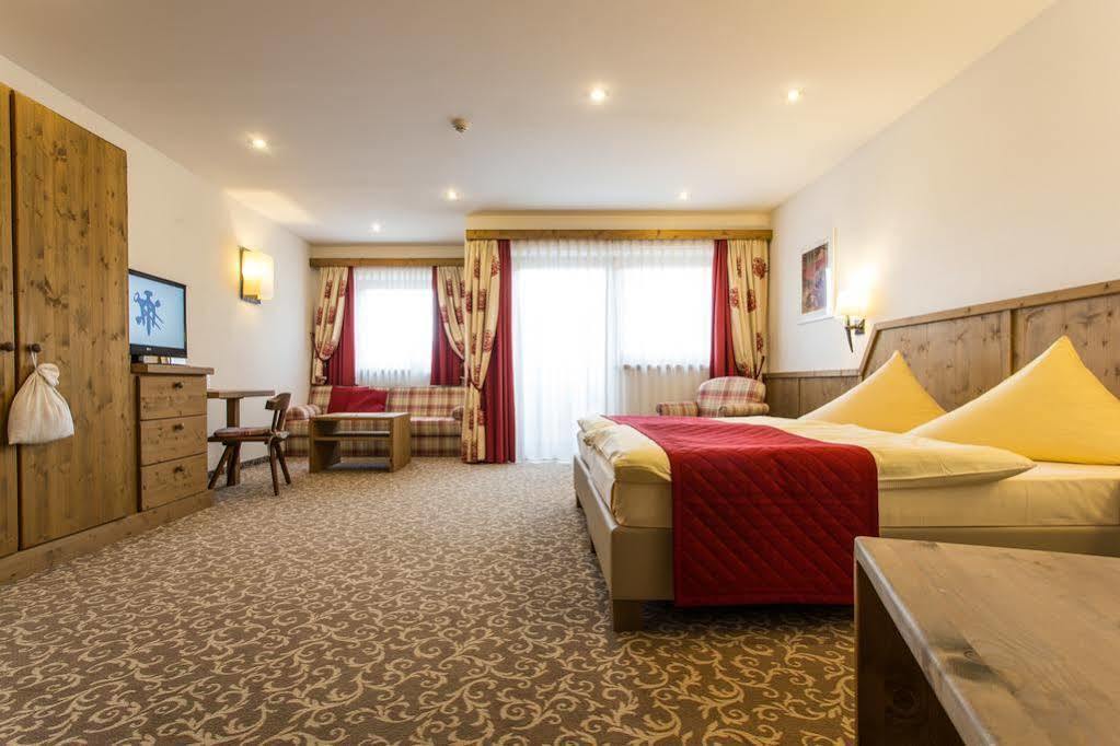 Alte Schmiede Hotel Лойташ Екстериор снимка